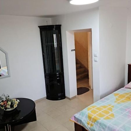 Beautiful Studio Apartment By The Sea 60-10 Haifa Bagian luar foto