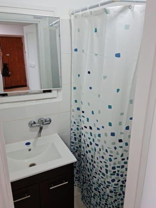 Beautiful Studio Apartment By The Sea 60-10 Haifa Bagian luar foto